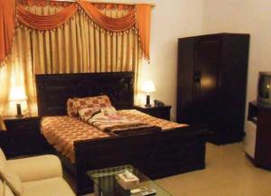 Postel nebo postele na pokoji v ubytování Skylight hotel Chunda valley Skardu Baltistan