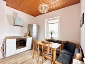 Køkken eller tekøkken på Gemütliches 3-Raum-Nest im 2.OG