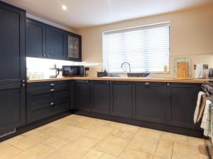 Kuchyň nebo kuchyňský kout v ubytování Sumner Lodge