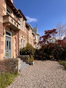 Κήπος έξω από το Dungora House