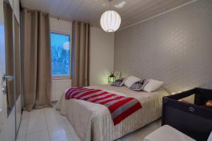 Postel nebo postele na pokoji v ubytování Private Home with Hot Tub & Sauna