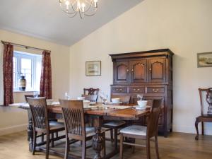 Et opholdsområde på Holly Tree Barn - Uk49607 + 13 billeder