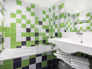 Ένα μπάνιο στο ibis Styles Avignon Sud
