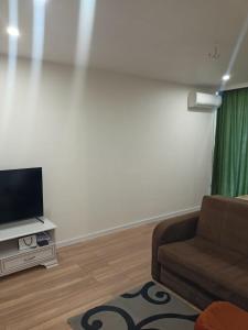 TV a/nebo společenská místnost v ubytování Sweet home