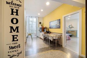 Μια τηλεόραση ή/και κέντρο ψυχαγωγίας στο Caruggio al mare