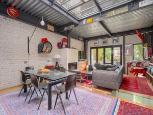 Posezení v ubytování Villa Burgun