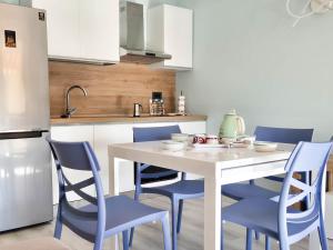 Kuchyň nebo kuchyňský kout v ubytování Garda Breeze By Case al Lago