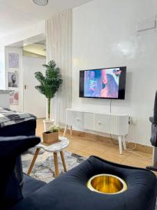 Μια τηλεόραση ή/και κέντρο ψυχαγωγίας στο Kisumu Cosy Stay