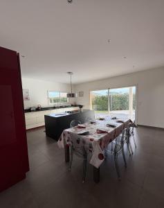 Køkken eller tekøkken på Villa La Hispañola