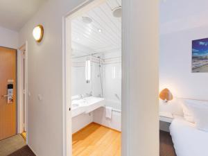 Koupelna v ubytování Novotel Poznań Malta + 166 fotografií