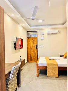 TV a/nebo společenská místnost v ubytování Screenshot Hotel Mtwapa