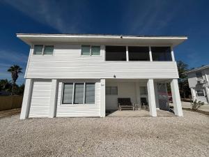 Το κτήριο όπου στεγάζεται  το διαμέρισμα