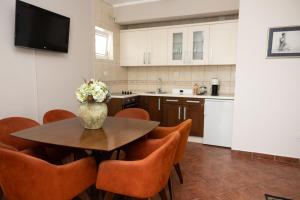 Kuchyň nebo kuchyňský kout v ubytování Monte Aria panorama suites