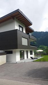 Nespecifikovaný výhled na hory nebo výhled na hory při pohledu z apartmánu
