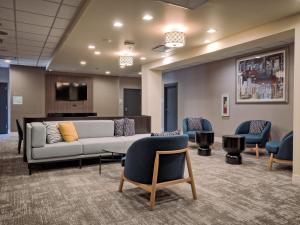 Posezení v ubytování Holiday Inn Tacoma Mall by IHG