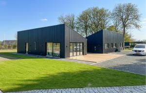 Το κτήριο όπου στεγάζεται  η παραθεριστική κατοικία