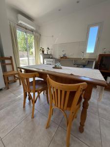 Billede fra billedgalleriet på Departamento 102 planta alta i General Pico + 1 billede