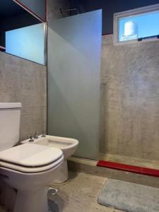 Et badeværelse på Departamento 102 planta alta