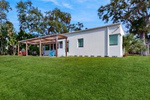 En have udenfor Sunsetter on Sapphire Shores