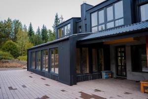 Το κτήριο όπου στεγάζεται  το πανδοχείο +19 φωτογραφίες