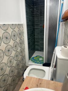 Et badeværelse på Hotspot + 1 billede