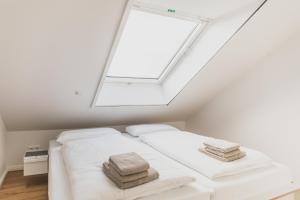 Postel nebo postele na pokoji v ubytování Gulfhof Wangermeer Gesa + 50 fotografií