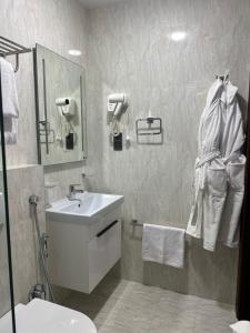 Ένα μπάνιο στο Nord Gate