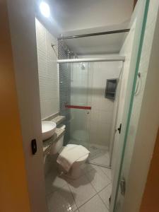 Ένα μπάνιο στο Unity Hotel - Santos