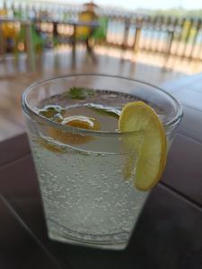 Bebidas en Hotel River Point