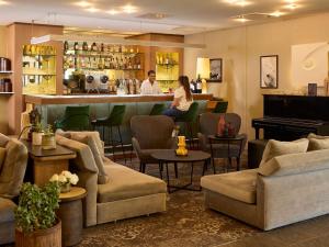 Posezení v ubytování Novotel Bayeux