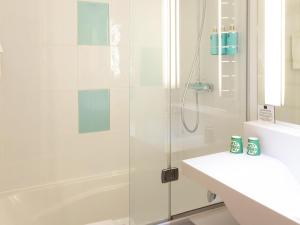 Ένα μπάνιο στο Novotel Manchester West +120 φωτογραφίες