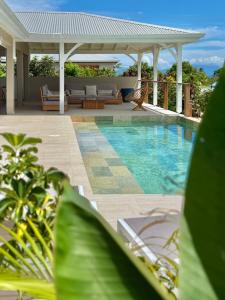 Bazén v ubytování Villa Joséphine nebo v jeho okolí