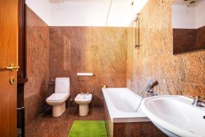 Koupelna v ubytování La Chiave D'Oro + 26 fotografií