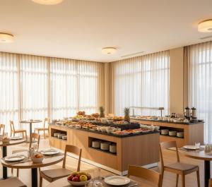 Φαγητό σε αυτό το ξενοδοχείο διαμερισμάτων ή κάπου εκεί κοντά