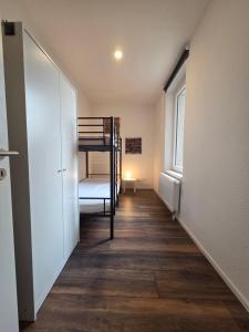 Postel nebo postele na pokoji v ubytování Apartment am Saaleradwanderweg