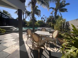 Aed väljaspool majutusasutust 2 on Aurora Island