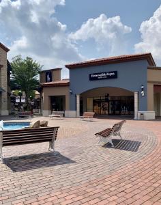 Το κτήριο όπου στεγάζεται  η παραθεριστική κατοικία