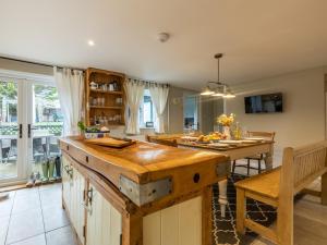 Imagine din galeria proprietății 2 Bed in Sway 56971 în Sway