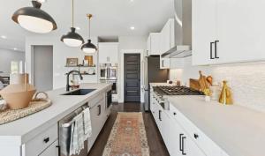 Η κουζίνα ή μικρή κουζίνα στο Refined Mountain Getaway with Premium Upgrades