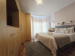 Ένα ή περισσότερα κρεβάτια σε δωμάτιο στο Room 4 Shared House