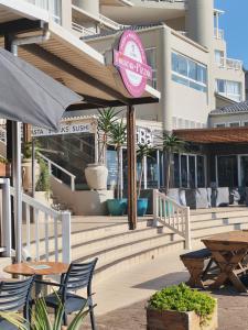 Balkón nebo terasa v ubytování The Beach Nook - Umdloti Holiday Resort