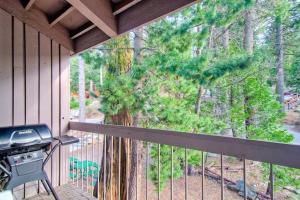 Un balcón o terraza en (A203) Loft Condominiums