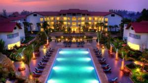 Bazén v ubytování Paradise Angkor Villa nebo v jeho okolí