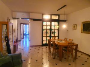 Φωτογραφία από το άλμπουμ του Elegante appartamento in posizione strategica σε Montelupo Fiorentino