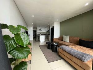 Χώρος καθιστικού στο 1 BDR Apartment La Mercy +11 φωτογραφίες