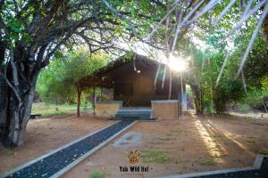 Zahrada ubytování Yala Wild Hut - Backpackers Lodge
