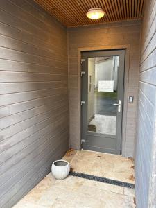 Koupelna v ubytování Les Glaneuses gîte Côté Boulangerie centre-bourg à 3 min du Puy duFou