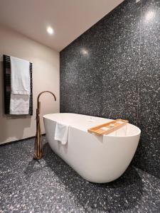 Koupelna v ubytování Villa Clementi Boutique Hotel & SPA