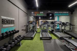 Fitness centrum a/nebo fitness zařízení v ubytování Comfort Suites Tijuana