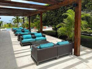 Χώρος καθιστικού στο Luxury Oceanview 3 bedroom Condo at Río Mar with 5 pools, beachfront, riverside, restaurant, spa and fitness room